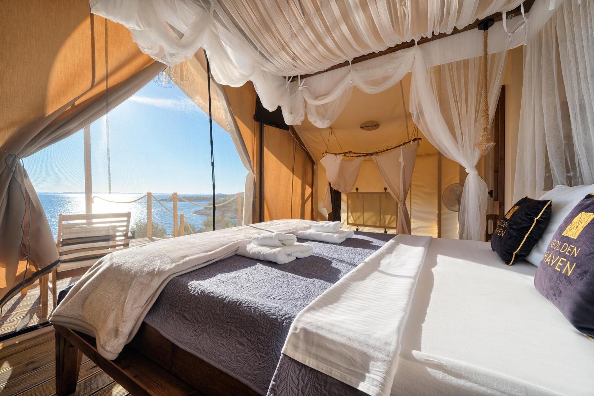 Golden Haven Luxe Glamp Resort Murter Exterior photo