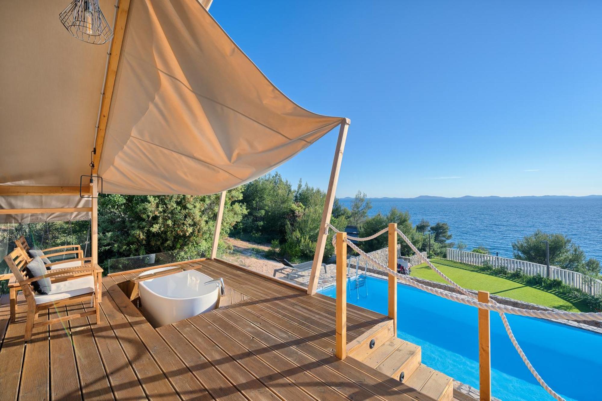 Golden Haven Luxe Glamp Resort Murter Exterior photo