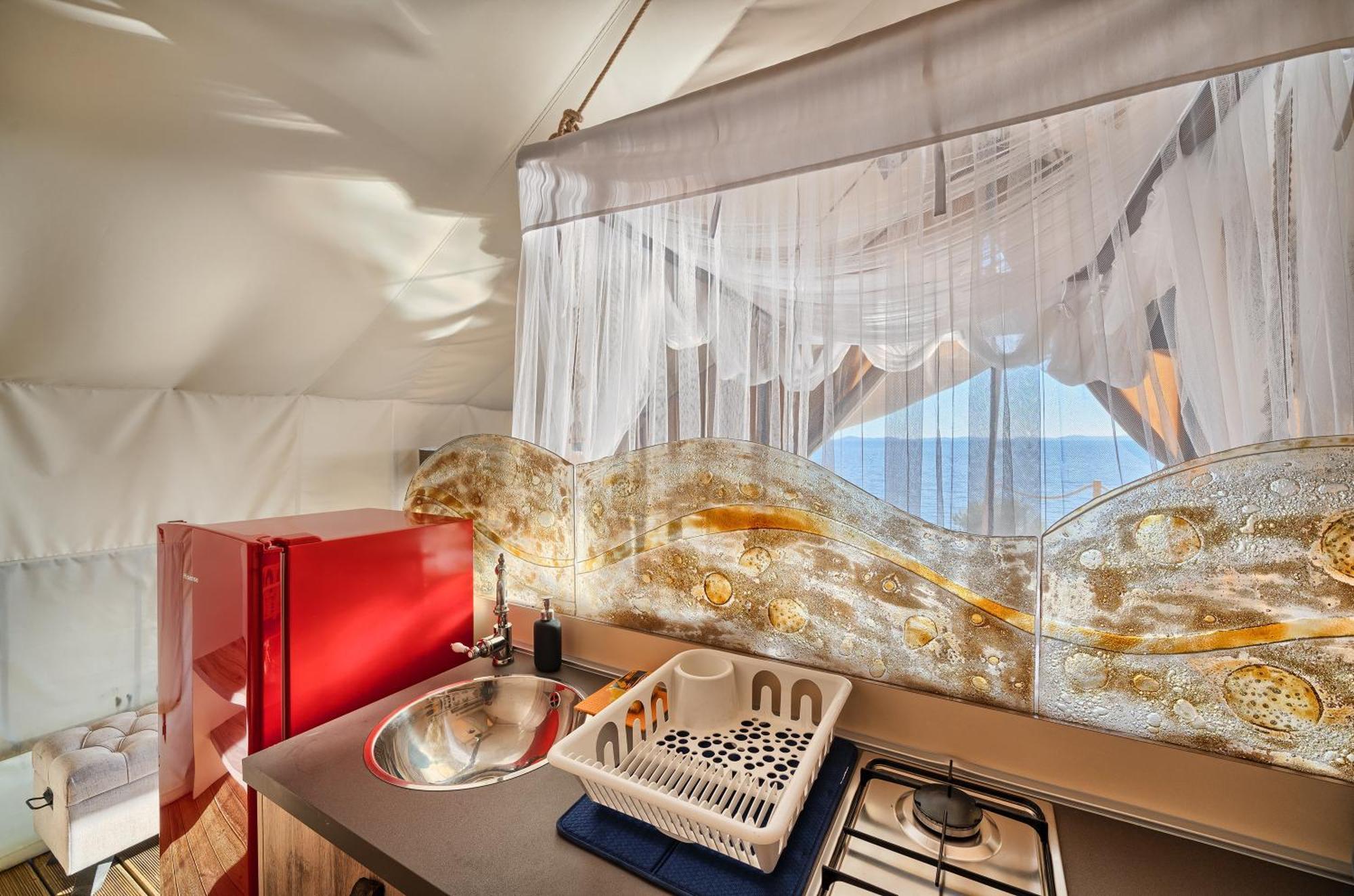 Golden Haven Luxe Glamp Resort Murter Exterior photo