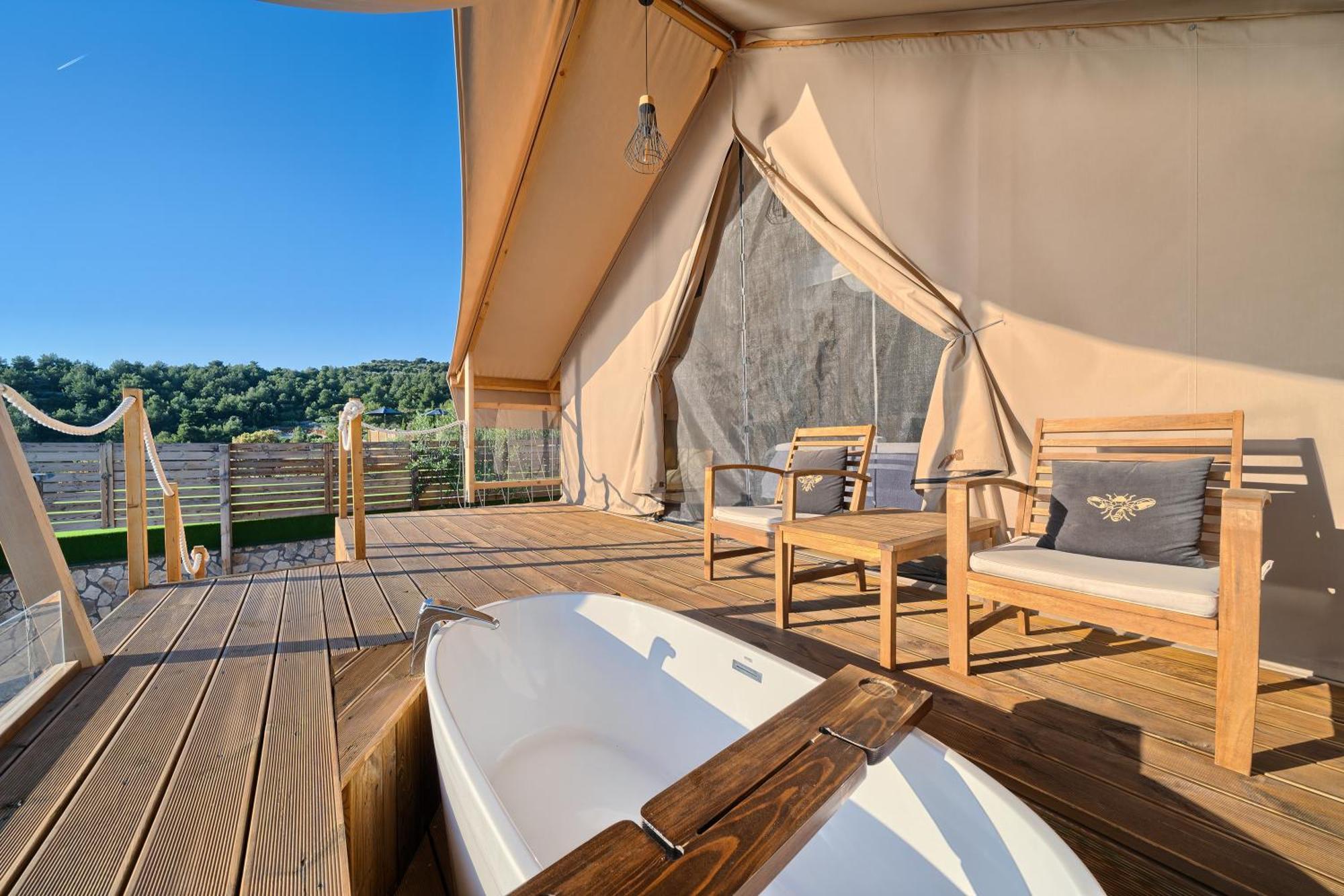 Golden Haven Luxe Glamp Resort Murter Exterior photo