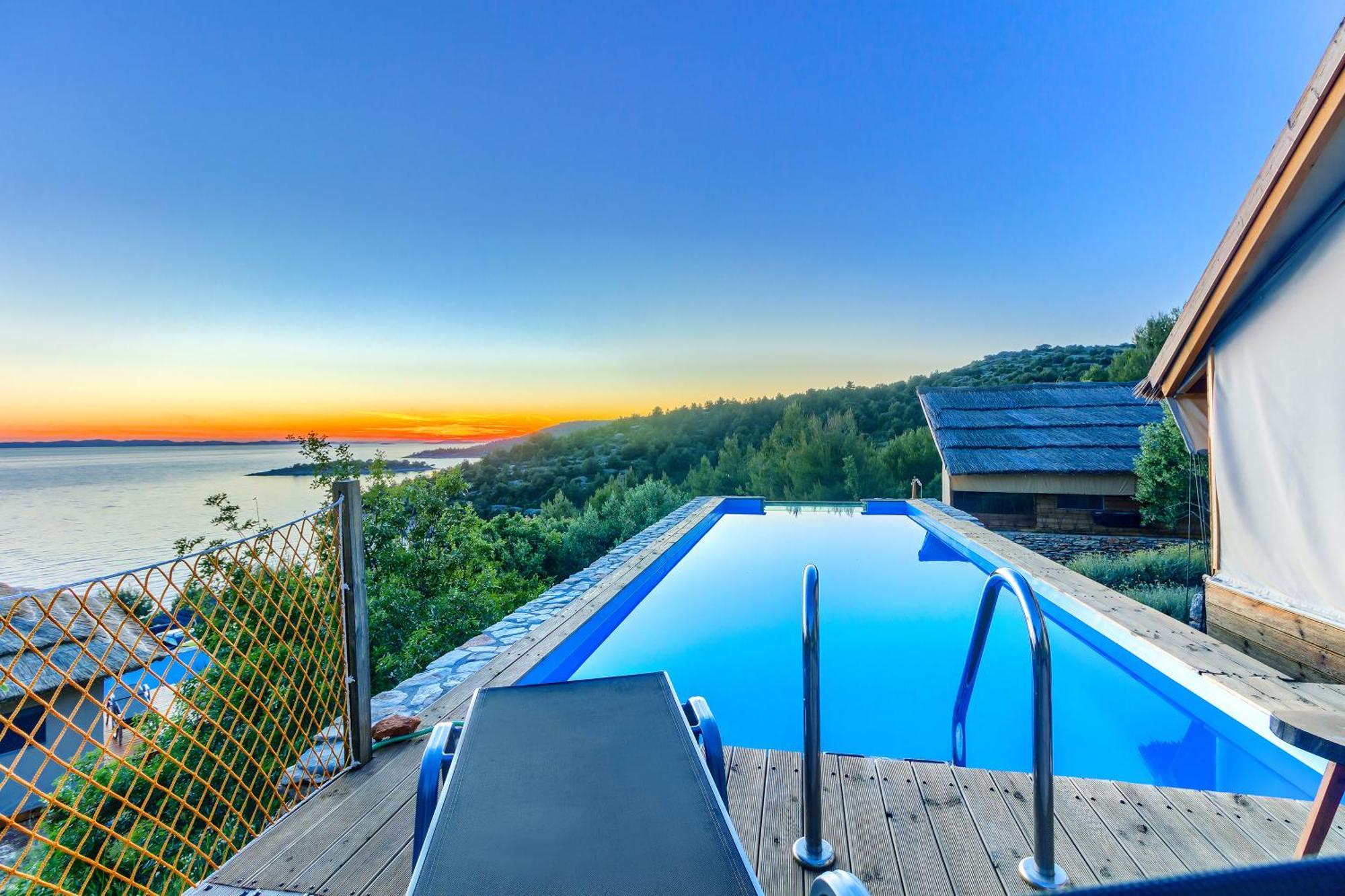 Golden Haven Luxe Glamp Resort Murter Exterior photo