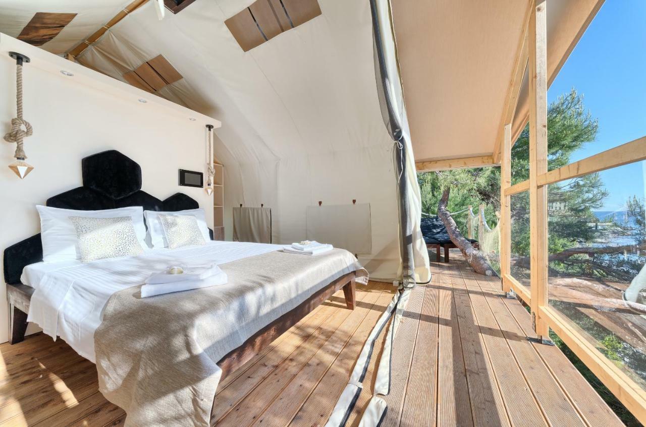 Golden Haven Luxe Glamp Resort Murter Exterior photo