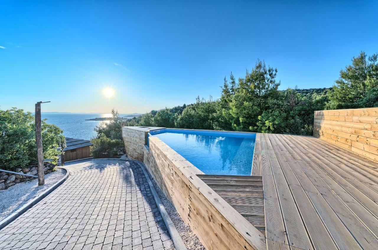 Golden Haven Luxe Glamp Resort Murter Exterior photo