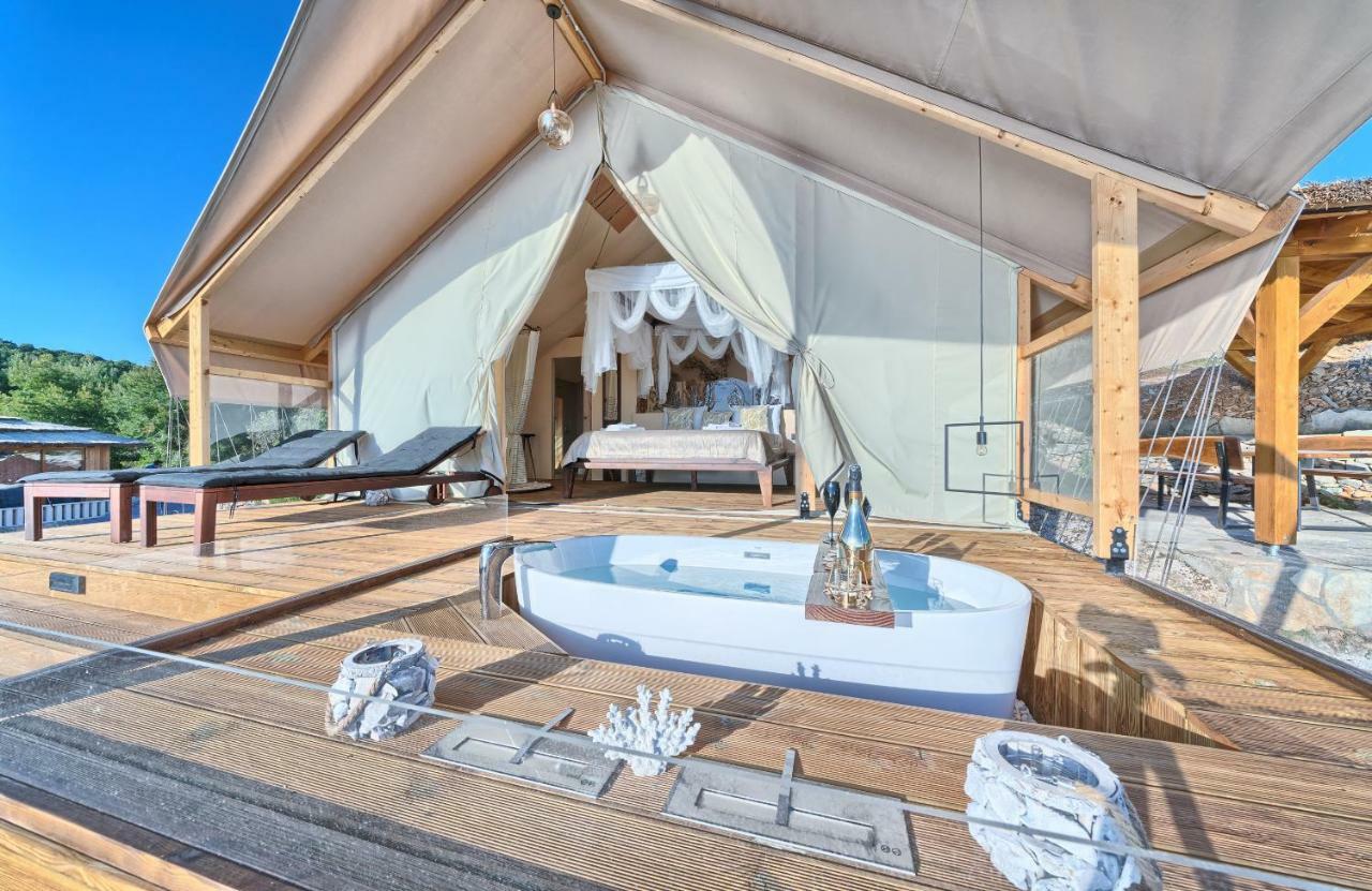 Golden Haven Luxe Glamp Resort Murter Exterior photo