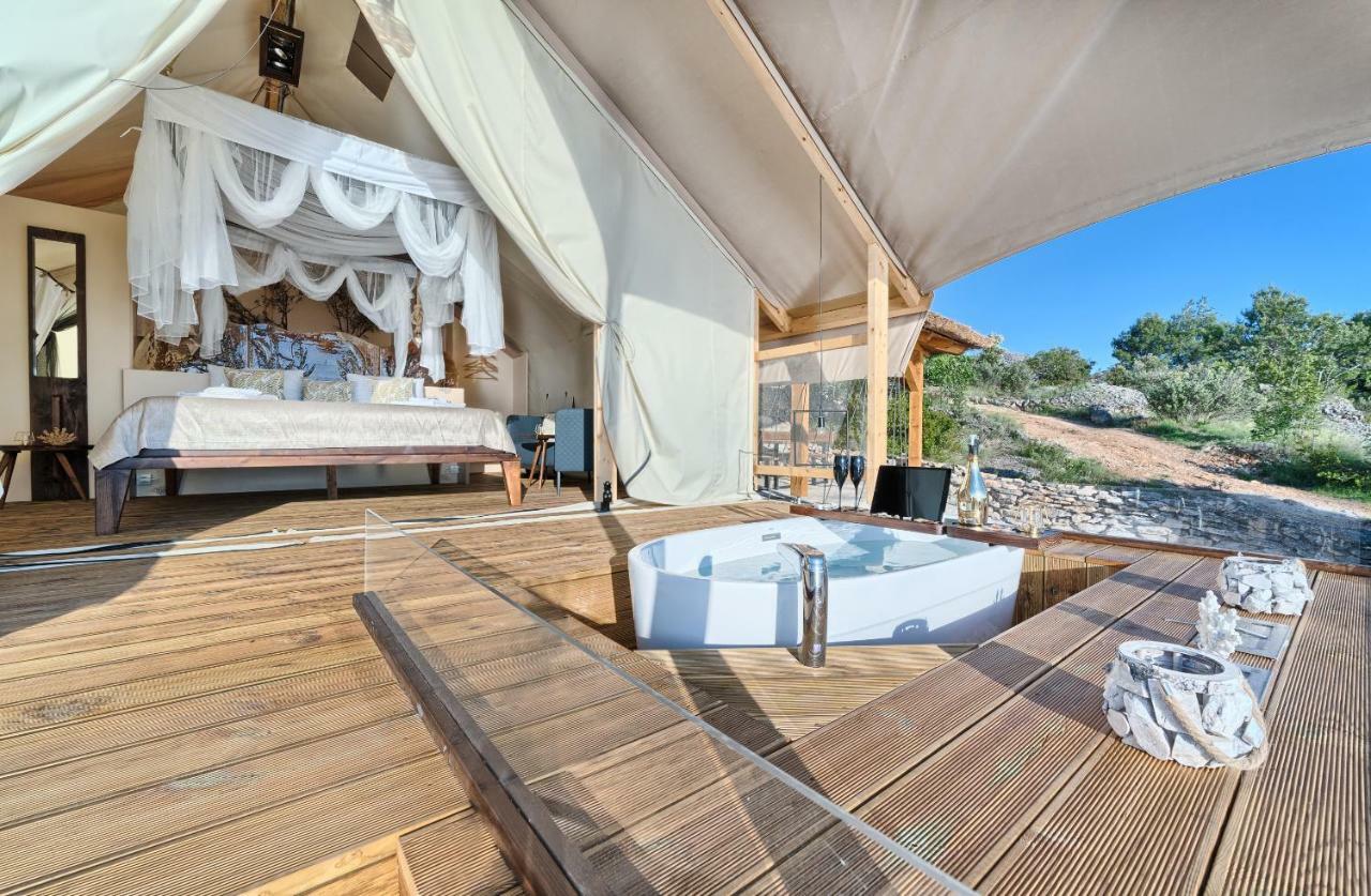 Golden Haven Luxe Glamp Resort Murter Exterior photo